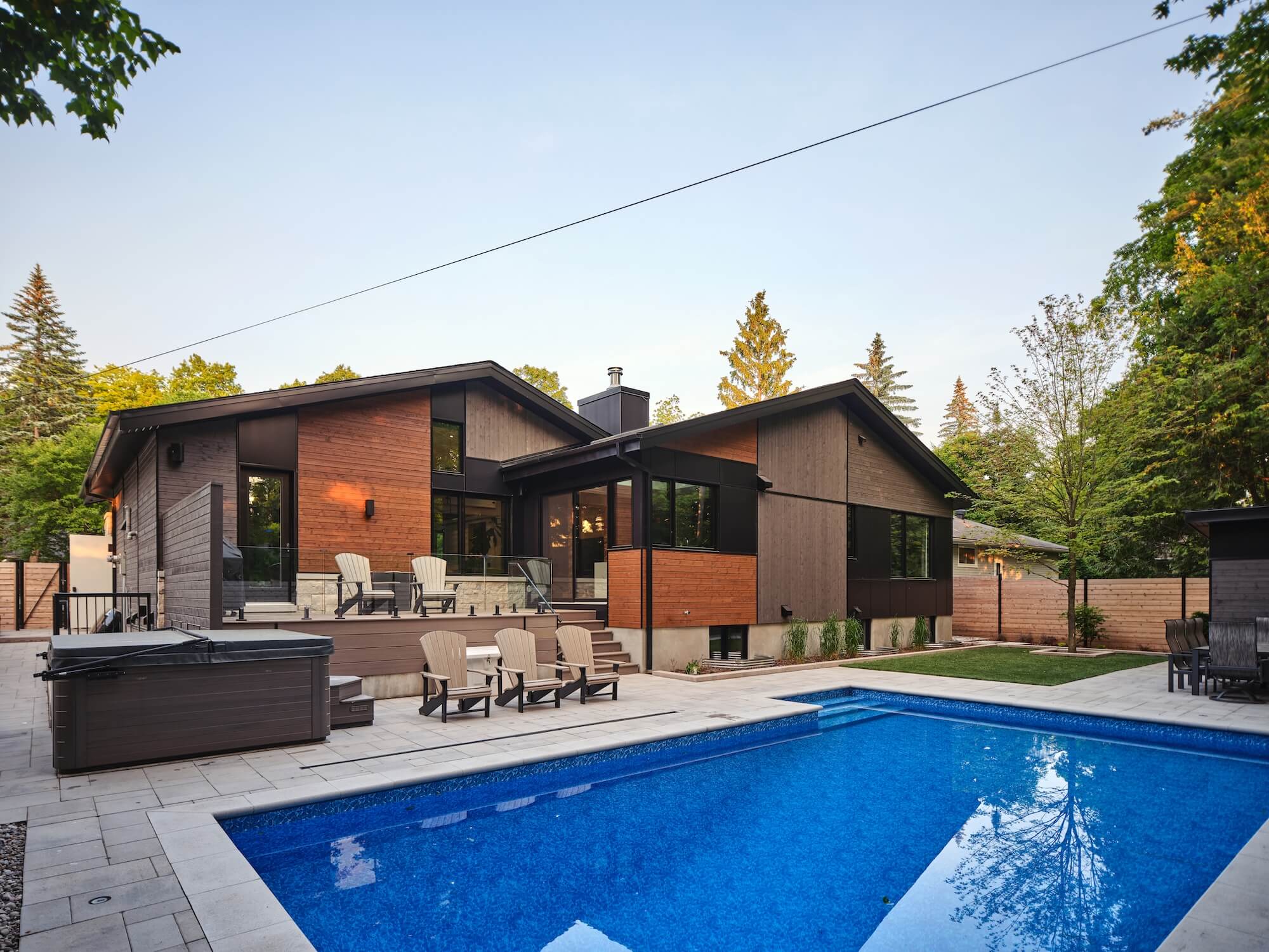 Ottawa Cunningham Park Modern house showcase in Alta Vista