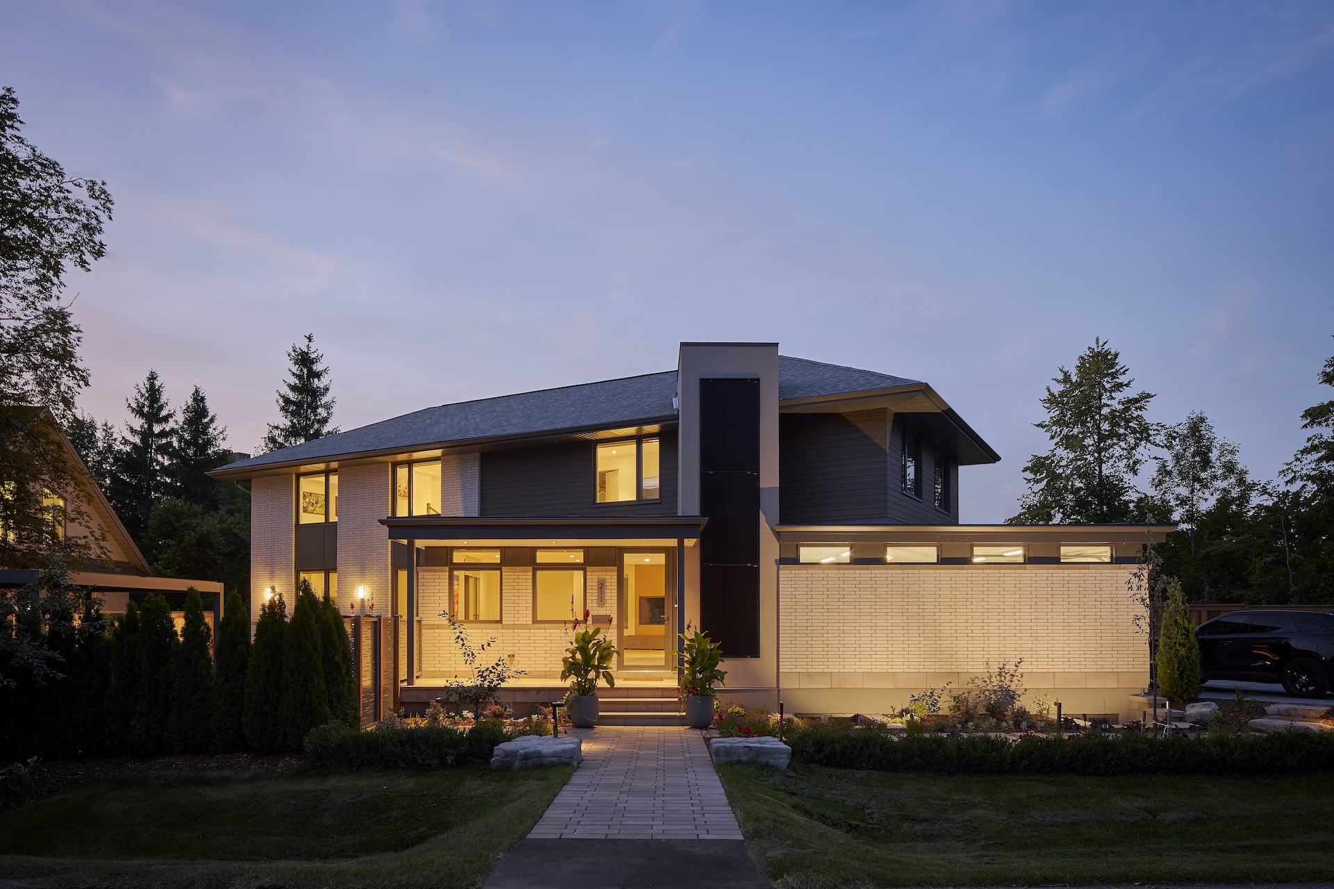 Rideau Gardens house showcase in Glencairn
