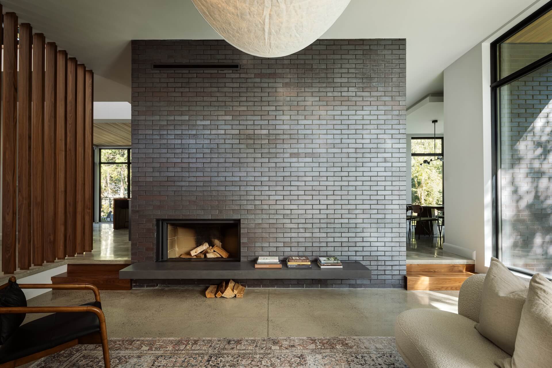 Ironspot  Modern house showcase in Colverdale