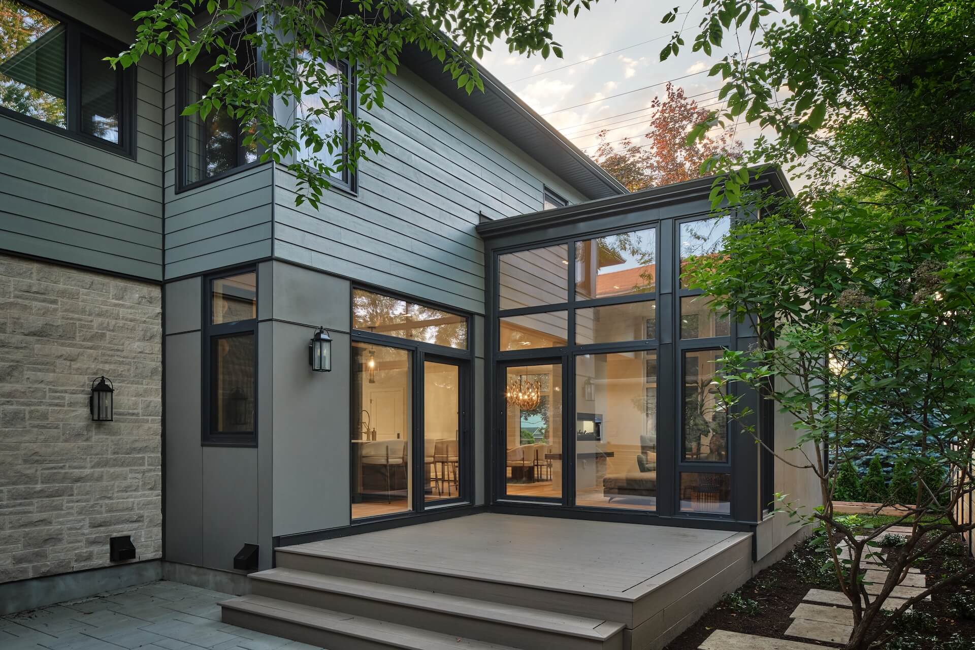 Ironspot Modern house showcase in Colverdale