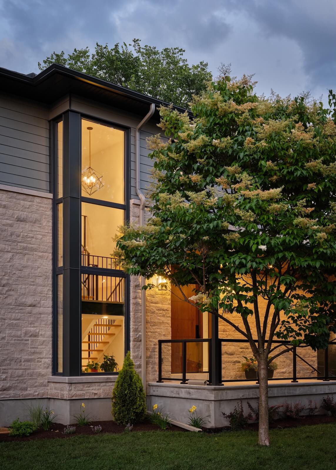 Ironspot Modern house showcase in Colverdale