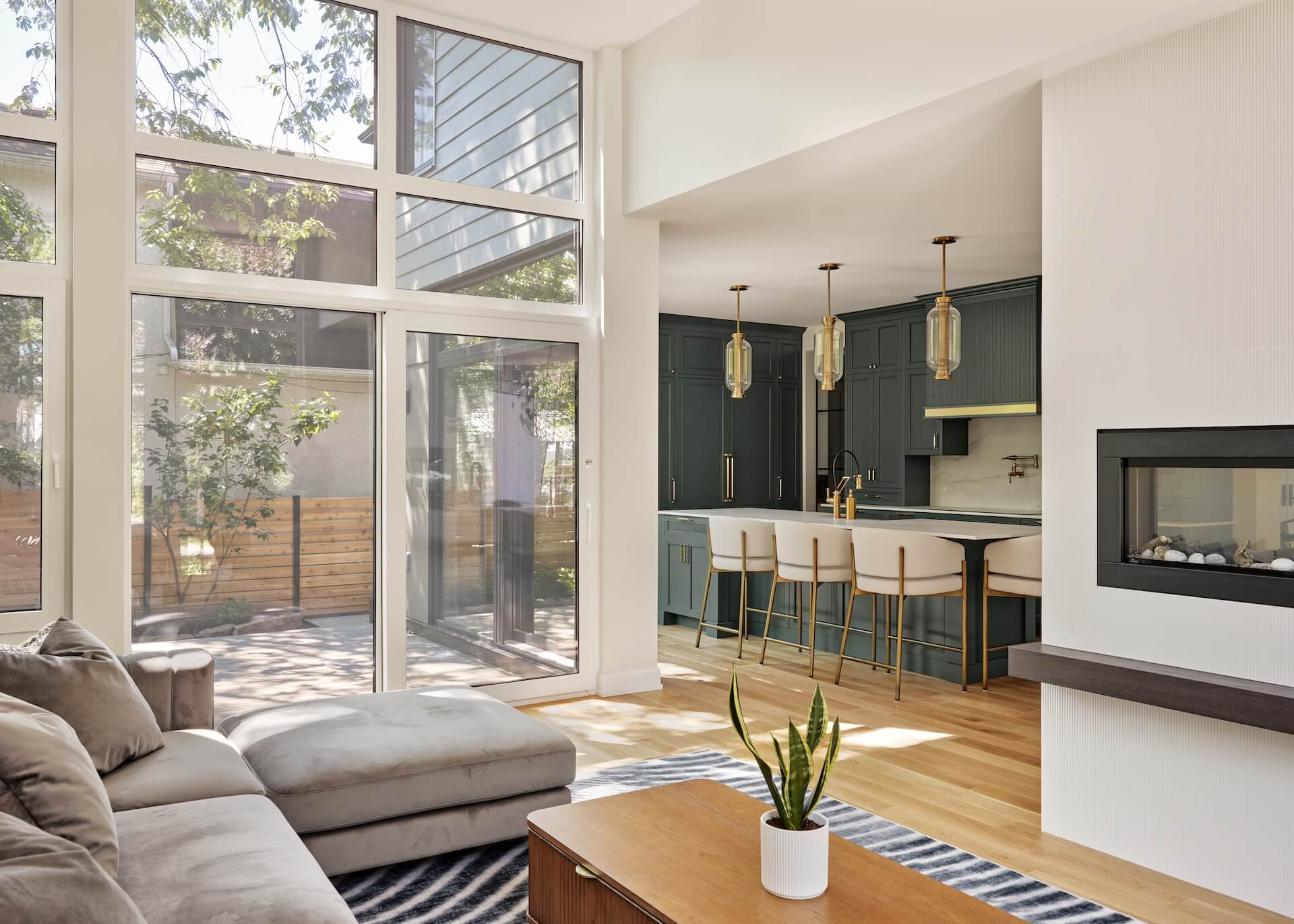 Ironspot Modern house showcase in Colverdale